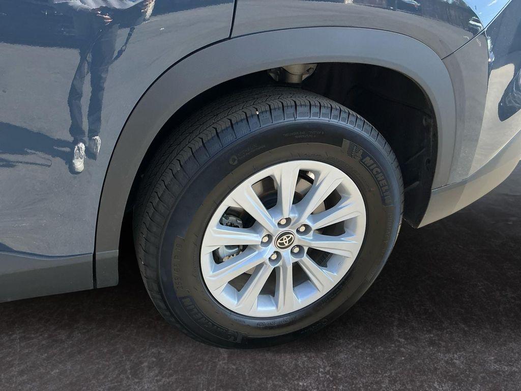 used 2025 Toyota Grand Highlander car, priced at $45,999