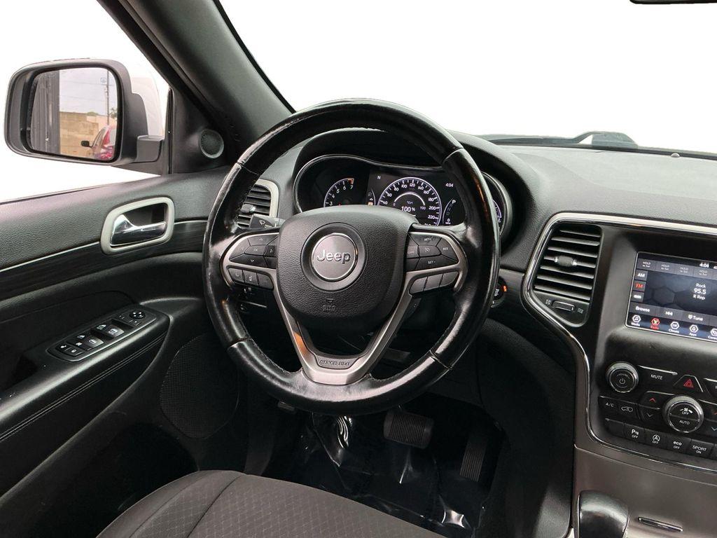 used 2021 Jeep Grand Cherokee car, priced at $17,699