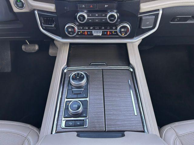 used 2024 Ford Expedition car, priced at $48,910