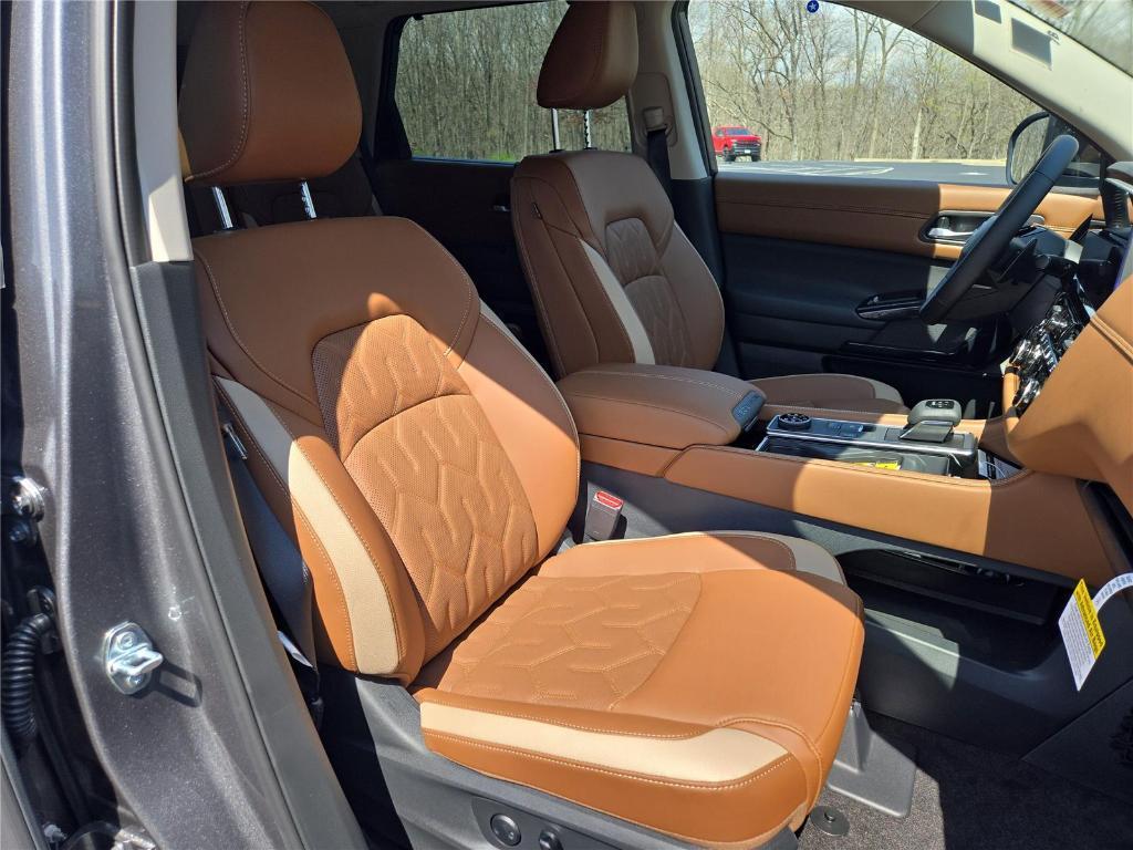 new 2026 Nissan Pathfinder car, priced at $49,399