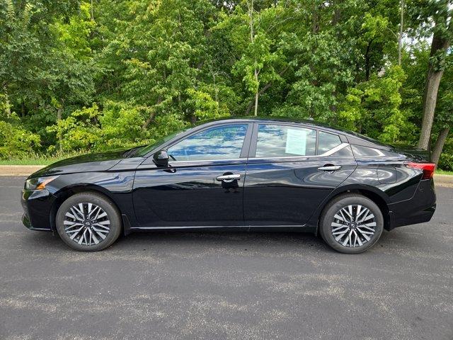 used 2024 Nissan Altima car, priced at $25,427