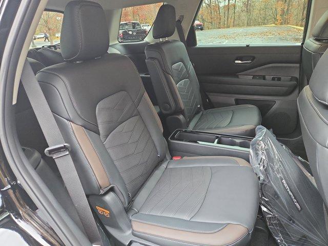 new 2025 Nissan Pathfinder car, priced at $52,485