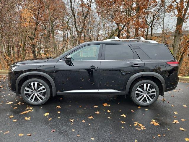 new 2025 Nissan Pathfinder car, priced at $52,485