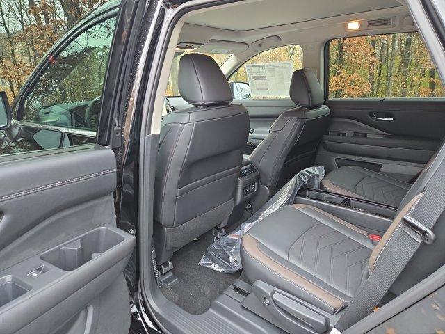 new 2025 Nissan Pathfinder car, priced at $52,485