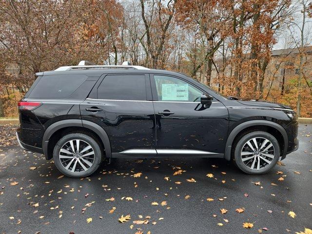 new 2025 Nissan Pathfinder car, priced at $52,485