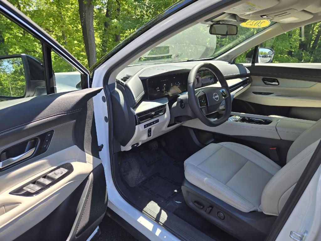 used 2025 Nissan Murano car, priced at $38,402