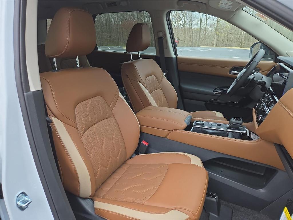 new 2026 Nissan Pathfinder car, priced at $49,425