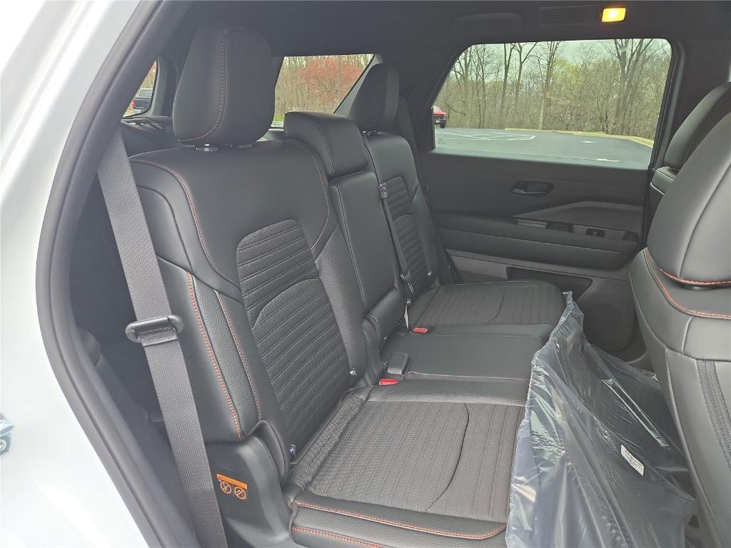 new 2026 Nissan Pathfinder car, priced at $42,574