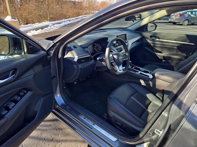 new 2025 Nissan Altima car, priced at $28,989