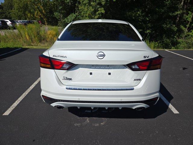 used 2023 Nissan Altima car, priced at $25,084