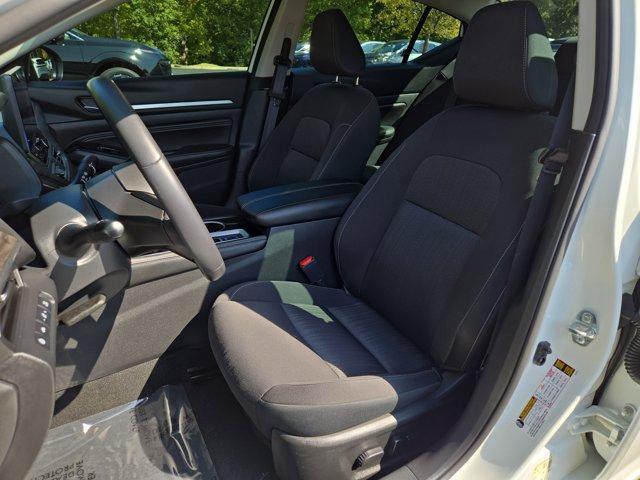 used 2023 Nissan Altima car, priced at $25,084