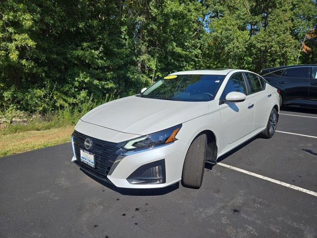 used 2023 Nissan Altima car, priced at $25,084