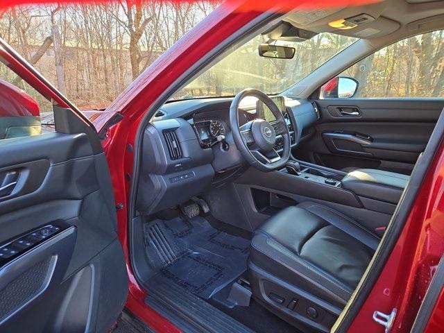 used 2023 Nissan Pathfinder car, priced at $29,987