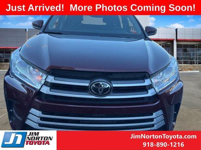 used 2017 Toyota Highlander car, priced at $20,947