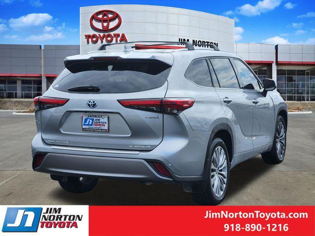used 2023 Toyota Highlander Hybrid car, priced at $43,236