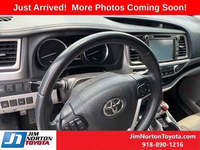 used 2019 Toyota Highlander car, priced at $22,196