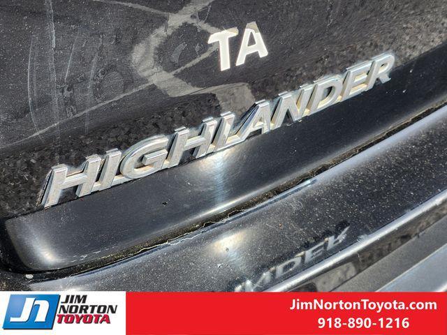 used 2019 Toyota Highlander car, priced at $20,615