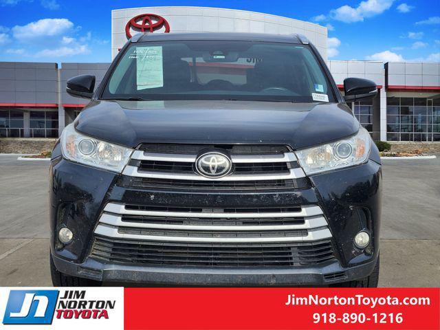 used 2019 Toyota Highlander car, priced at $20,615