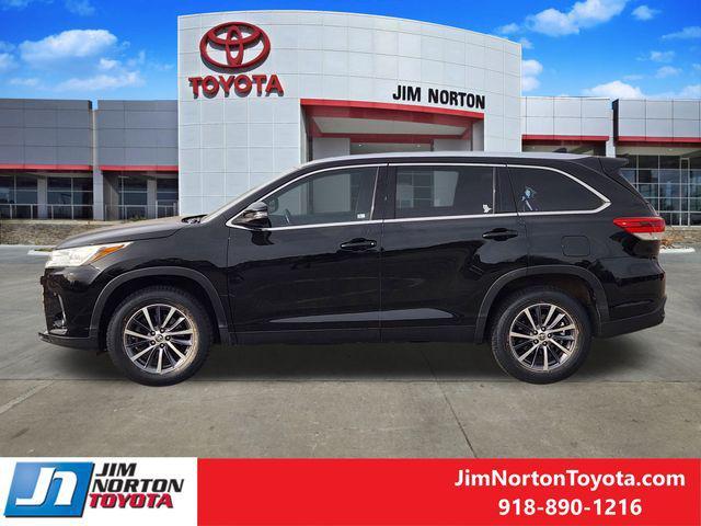 used 2019 Toyota Highlander car, priced at $20,615