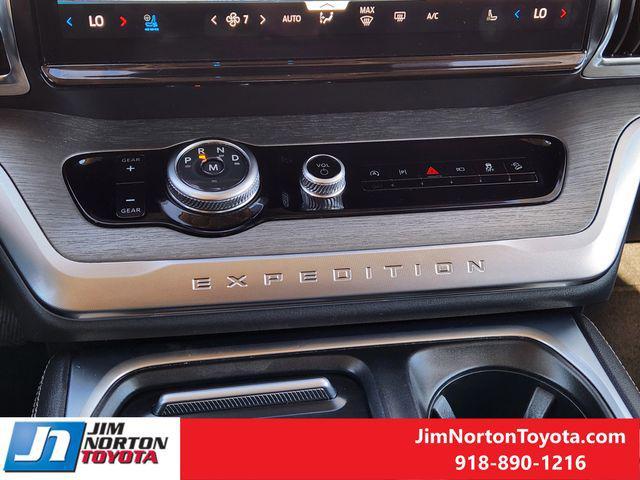 used 2025 Ford Expedition car, priced at $70,898