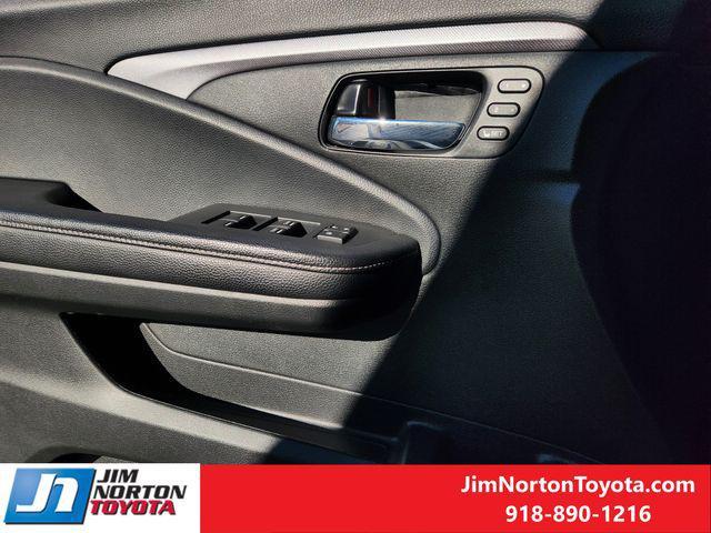 used 2024 Honda Ridgeline car, priced at $32,997