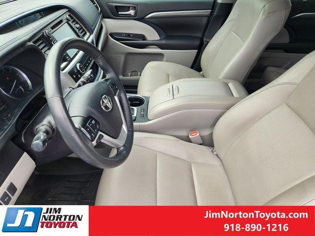 used 2019 Toyota Highlander car, priced at $32,697