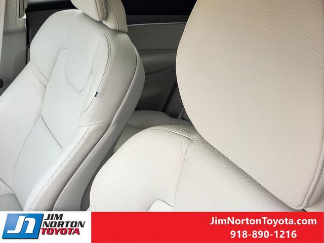 used 2023 Volvo XC90 car, priced at $43,157