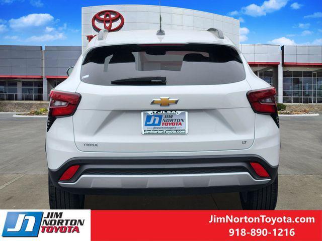 used 2025 Chevrolet Trax car, priced at $23,534