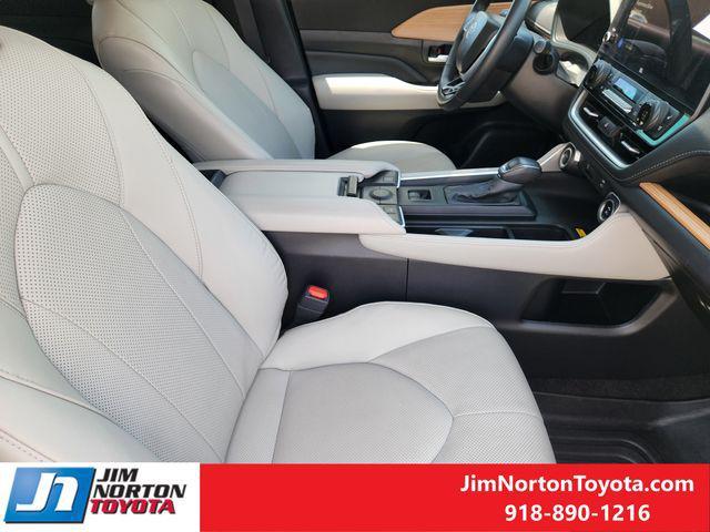 used 2025 Toyota Grand Highlander car, priced at $55,866