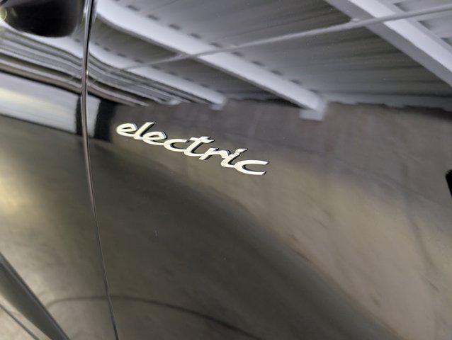 new 2025 Porsche Macan car, priced at $111,185