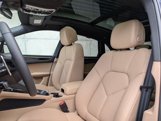 new 2025 Porsche Macan car