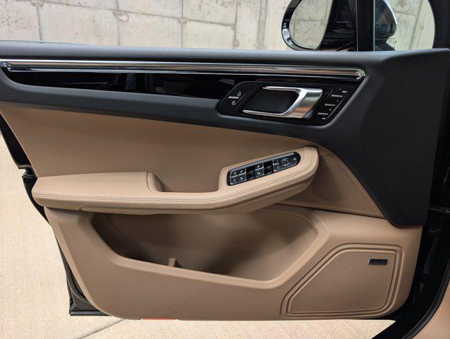 new 2025 Porsche Macan car