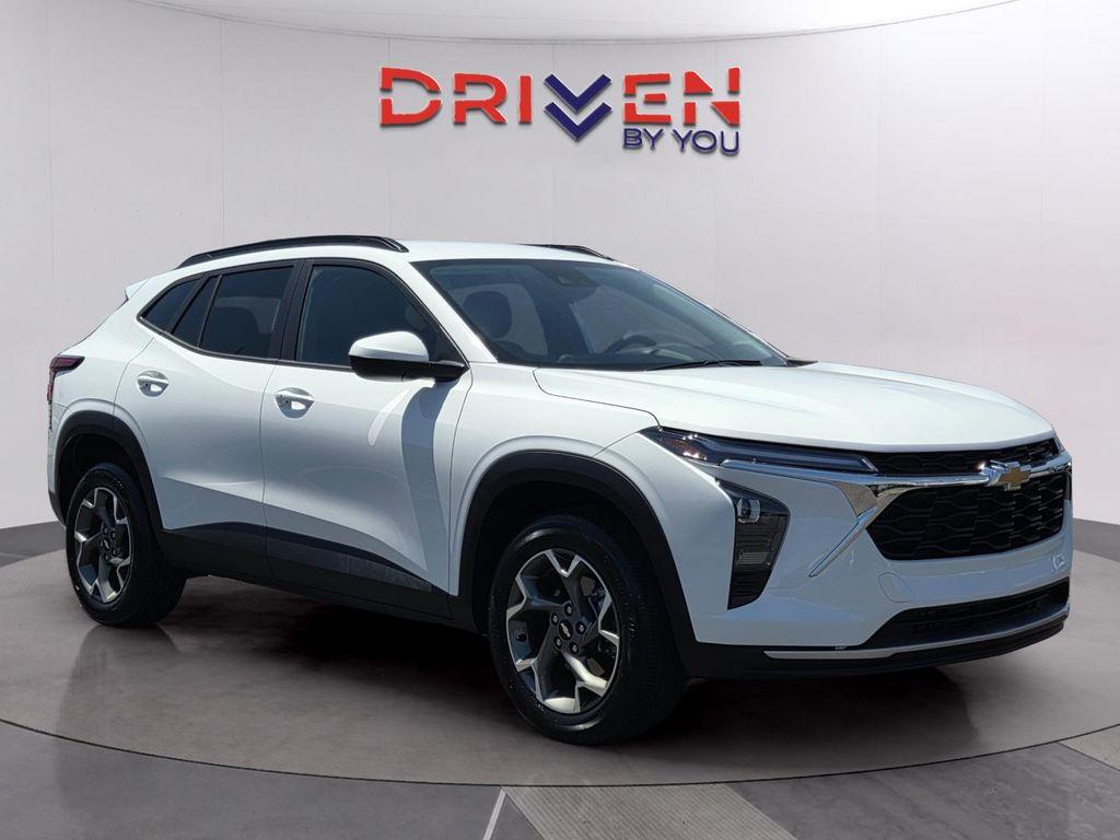 used 2025 Chevrolet Trax car, priced at $23,298
