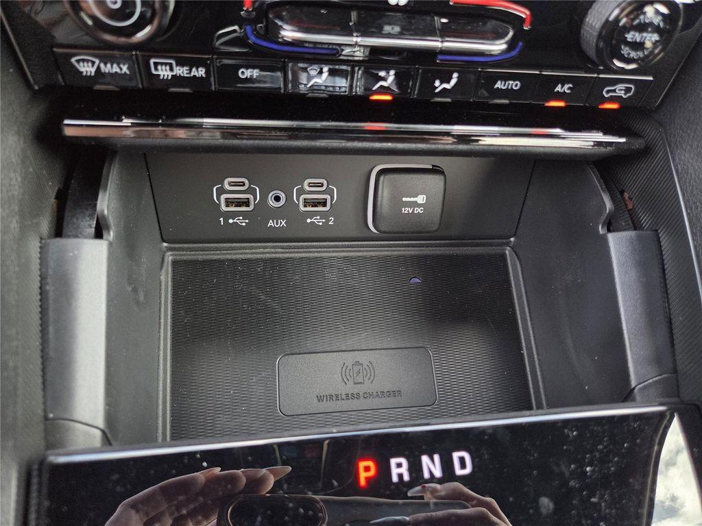 new 2025 Jeep Grand Cherokee car, priced at $38,246