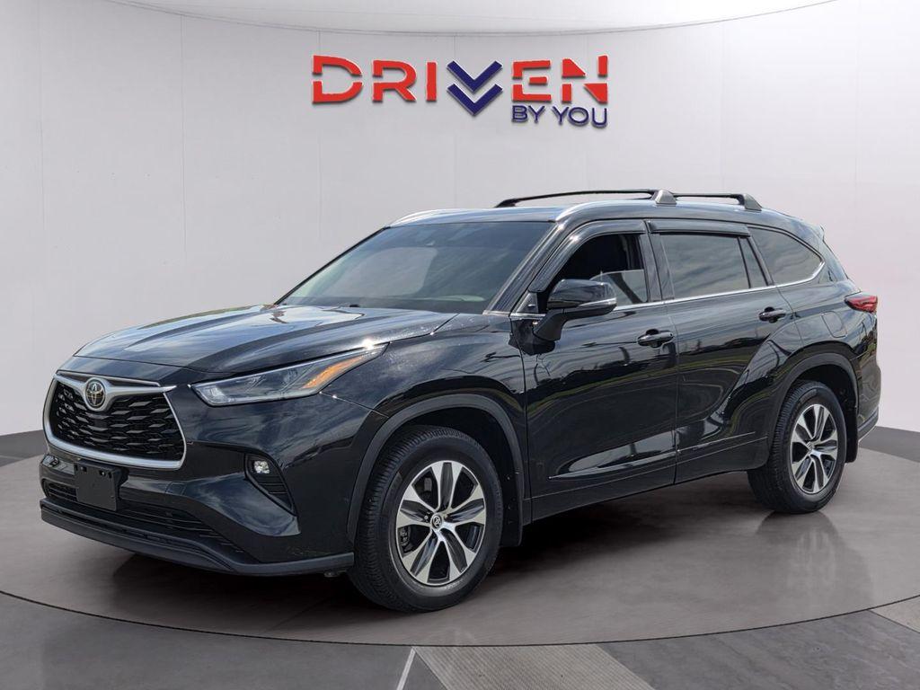 used 2021 Toyota Highlander car, priced at $28,546