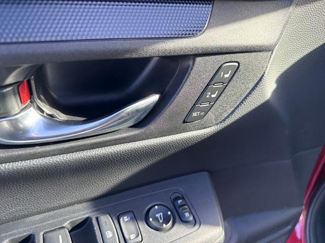 used 2025 Honda CR-V Hybrid car, priced at $35,802