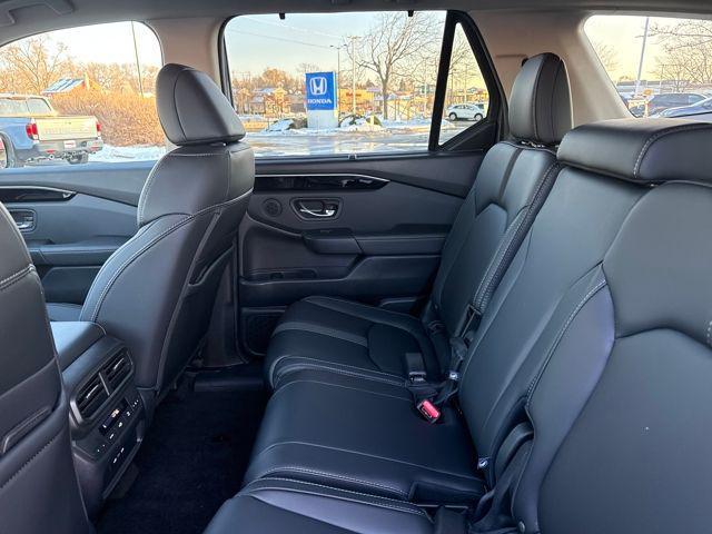 used 2025 Honda Pilot car, priced at $41,838