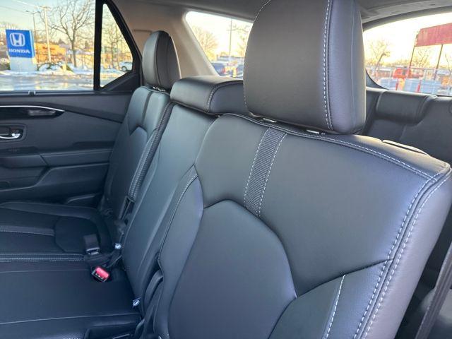 used 2025 Honda Pilot car, priced at $41,838