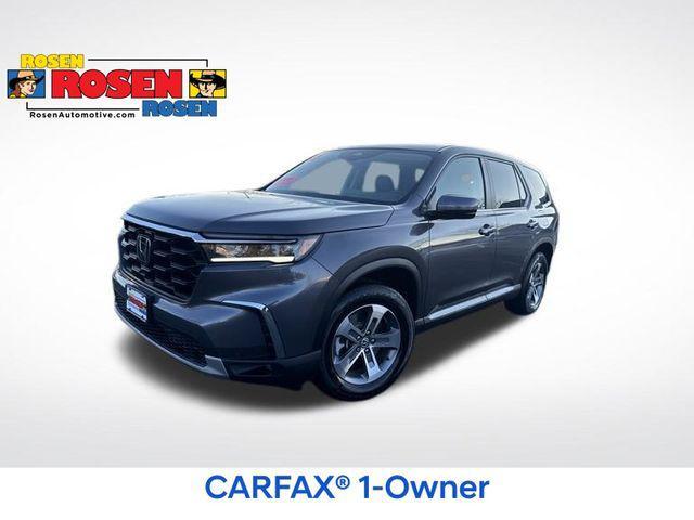used 2025 Honda Pilot car, priced at $41,838
