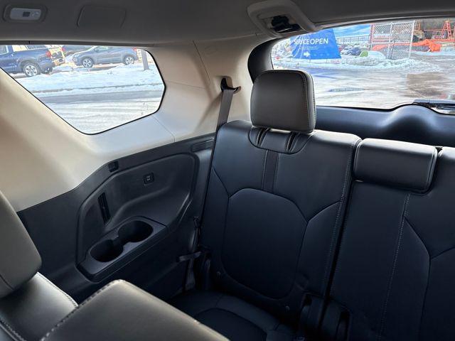 used 2025 Honda Pilot car, priced at $41,838