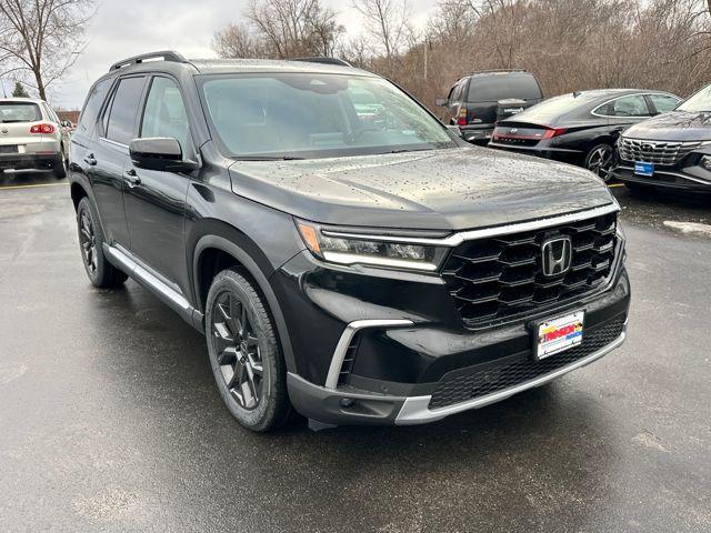 new 2025 Honda Pilot car, priced at $48,839