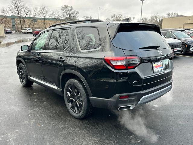 new 2025 Honda Pilot car, priced at $48,839