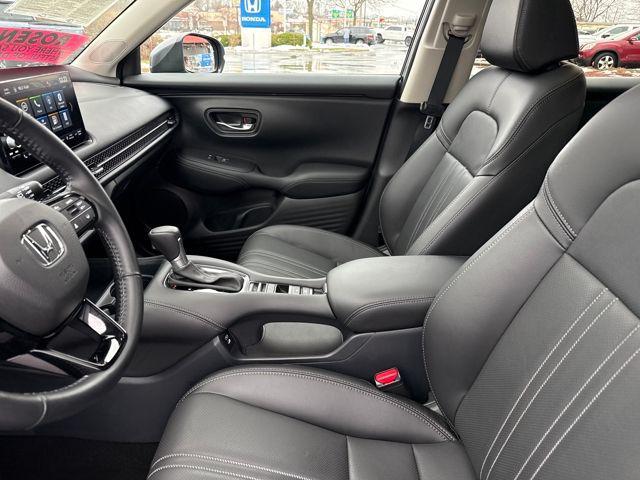 used 2025 Honda HR-V car, priced at $31,000