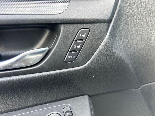 new 2026 Honda CR-V Hybrid car, priced at $40,115