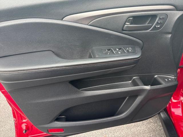 used 2022 Honda Passport car, priced at $27,495