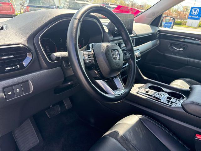 used 2025 Honda Pilot car, priced at $46,924
