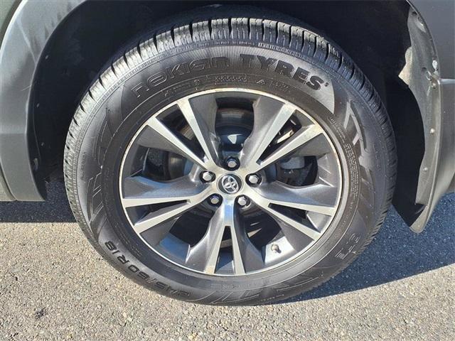 used 2017 Toyota Highlander car, priced at $15,583