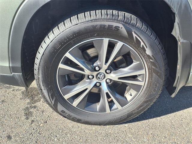 used 2017 Toyota Highlander car, priced at $15,583