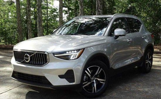 used 2025 Volvo XC40 car, priced at $31,500