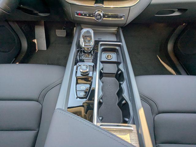 new 2026 Volvo XC60 car